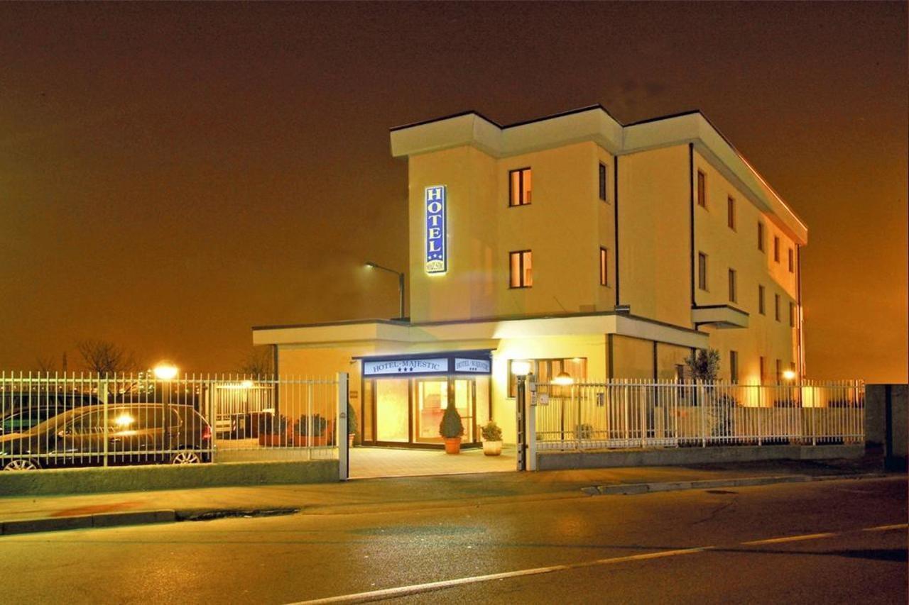 Hotel Majestic San Giuliano Milanese Eksteriør billede