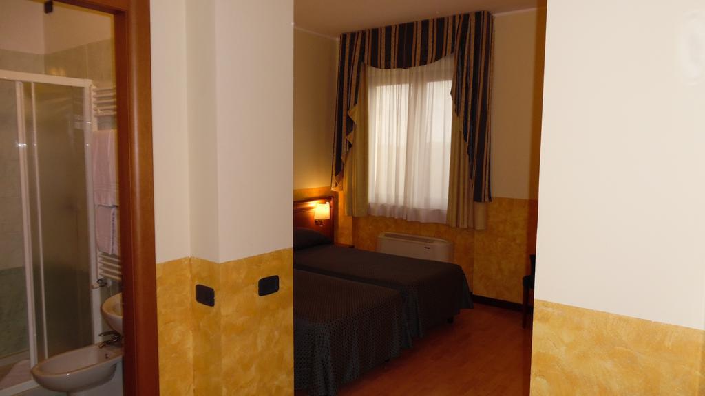 Hotel Majestic San Giuliano Milanese Eksteriør billede